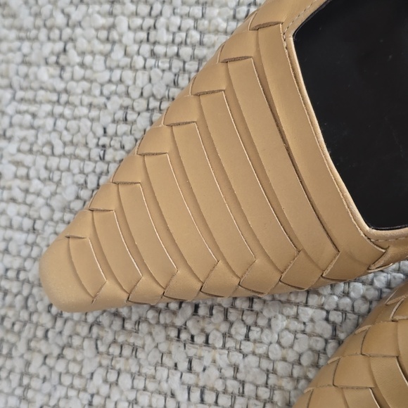 Donald Pliner Leather Mules 7 - Picture 2 of 5